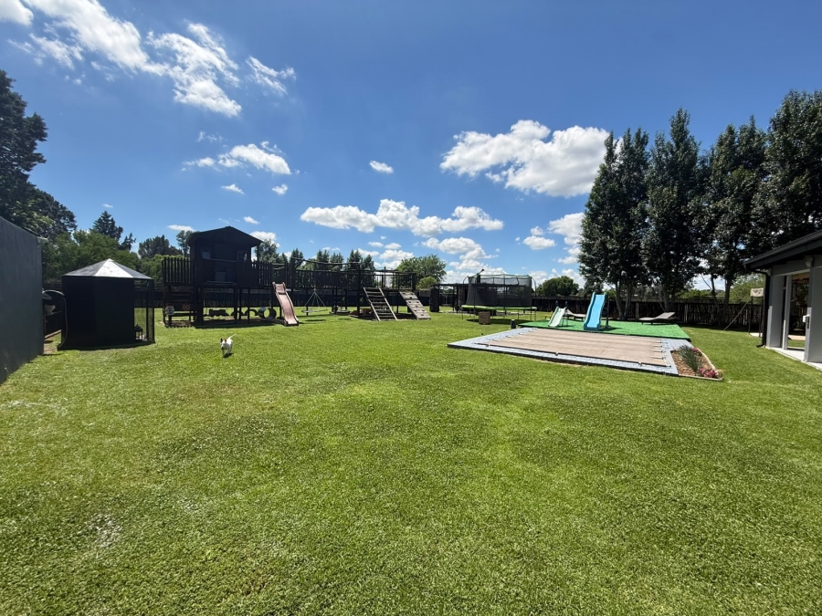 4 Bedroom Property for Sale in Roodewal Free State